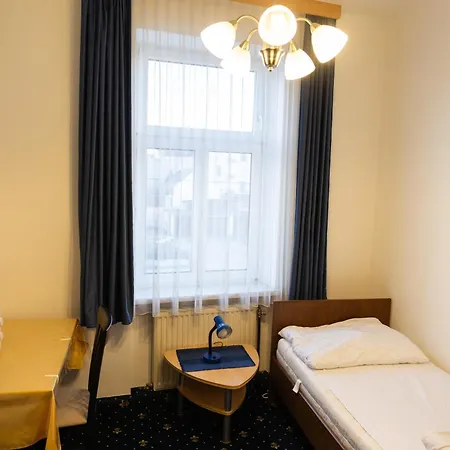 Hotell Mariazellerhof Sankt Poelten