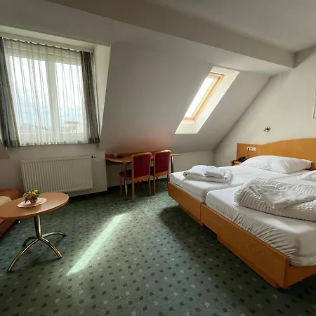 Mariazellerhof * Sankt Poelten