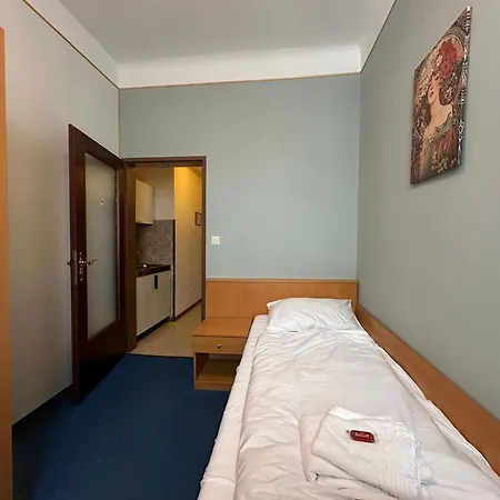 Hotell Mariazellerhof Sankt Poelten